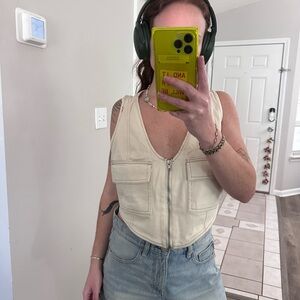 Chic Cream Sleeveless Zip-Up Top